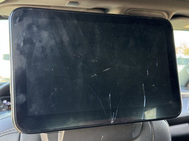 Used 2021 GMC Yukon SLT w/ SLT Premium Package image 33