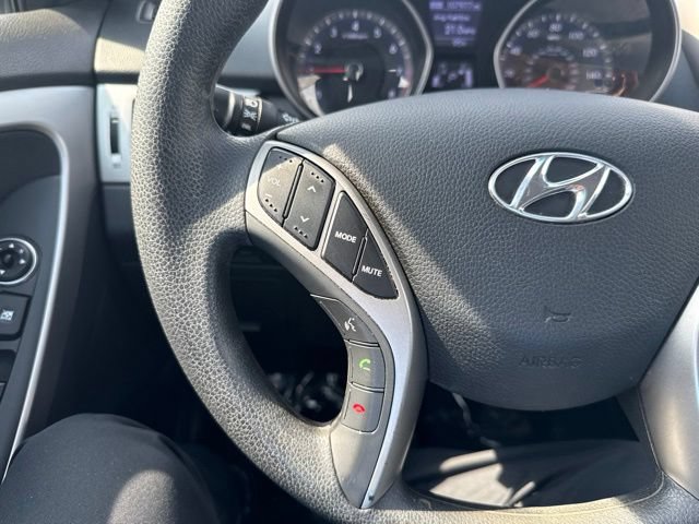 Used 2016 Hyundai Elantra GT FWD image 16