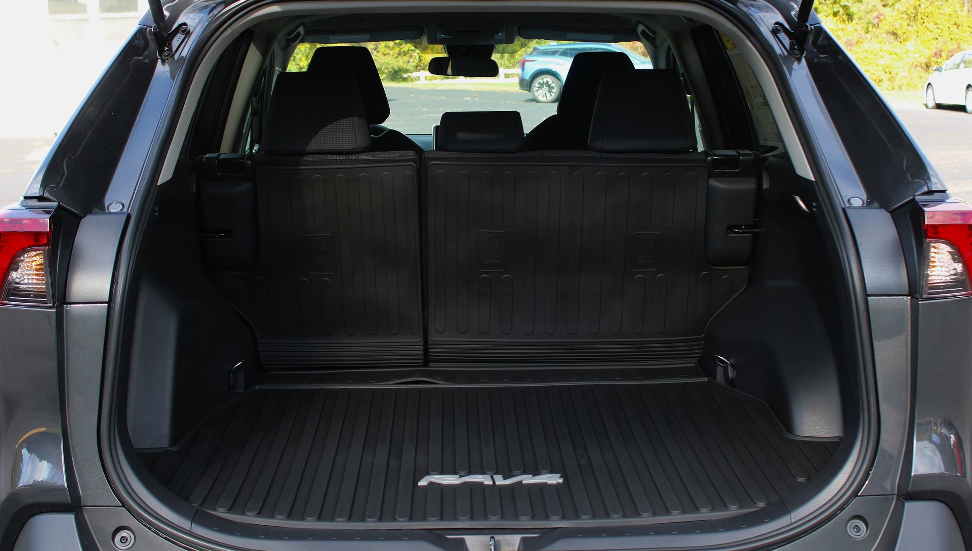 New 2025 Toyota RAV4 LE image 10