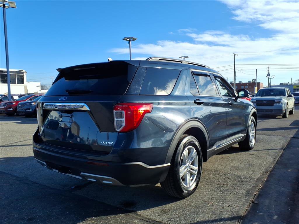 Certified 2023 Ford Explorer XLT w/ Equipment Group 202A image 6