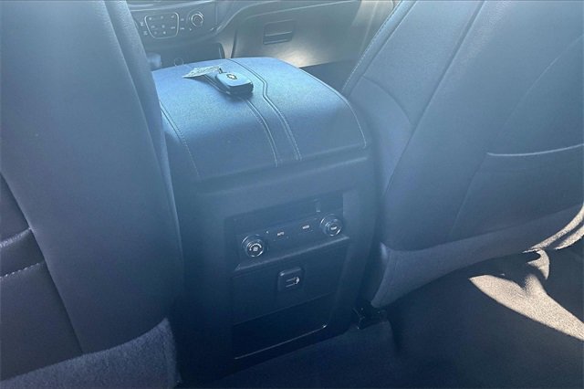 Used 2023 Chevrolet Traverse LT image 22