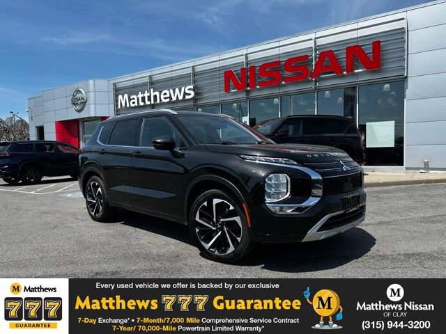 Used 2023 Mitsubishi Outlander SEL 40th Anniversary AWD/4WD image 1