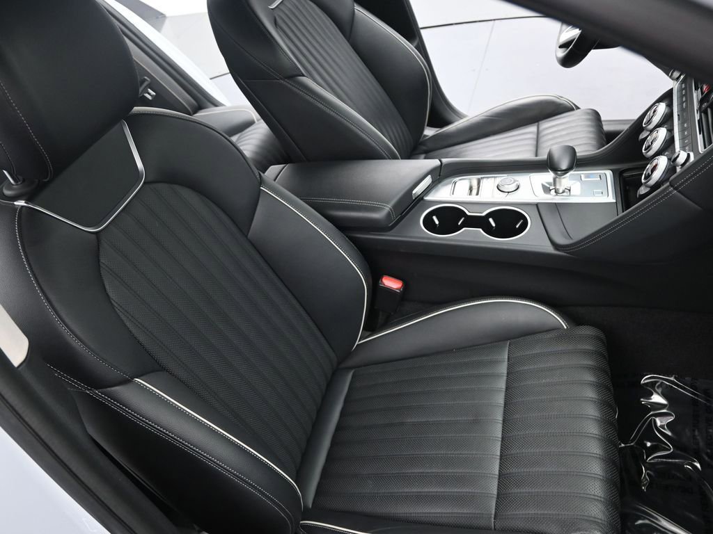 Used 2019 Genesis G70 2.0T Advanced w/ Elite Package image 11