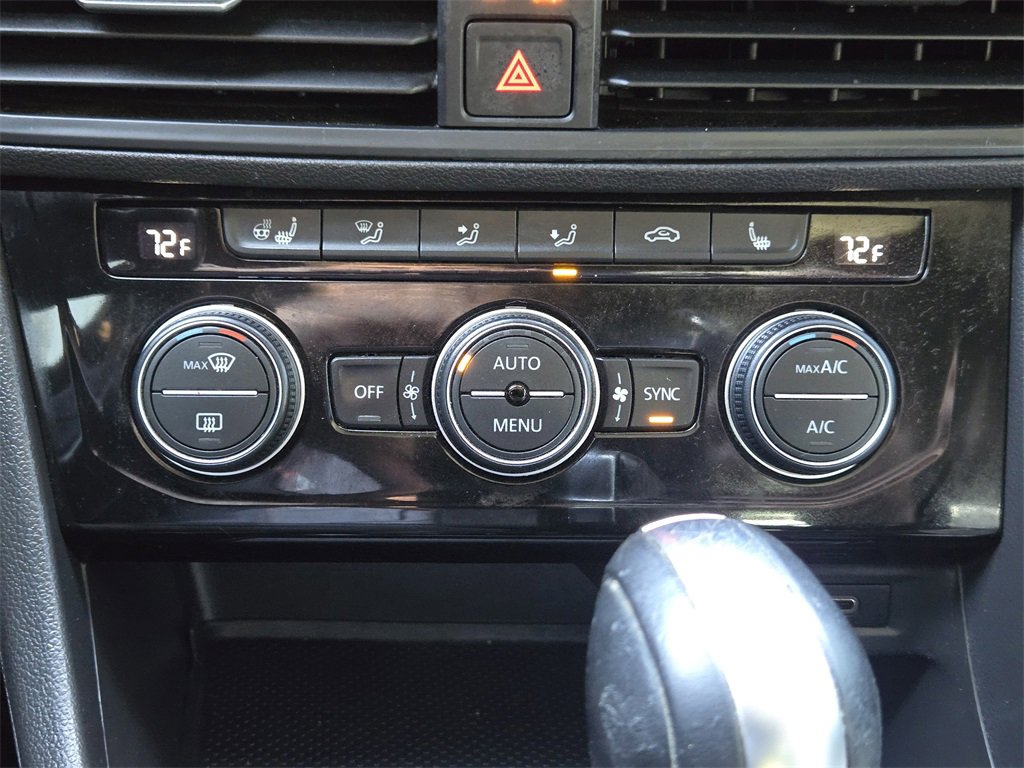 Used 2021 Volkswagen Jetta R-Line w/ R-Line Cold Weather Package image 21