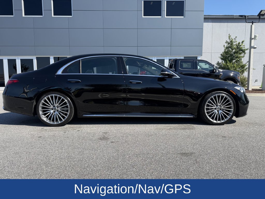 Used 2022 Mercedes-Benz S 580 4MATIC Sedan image 3