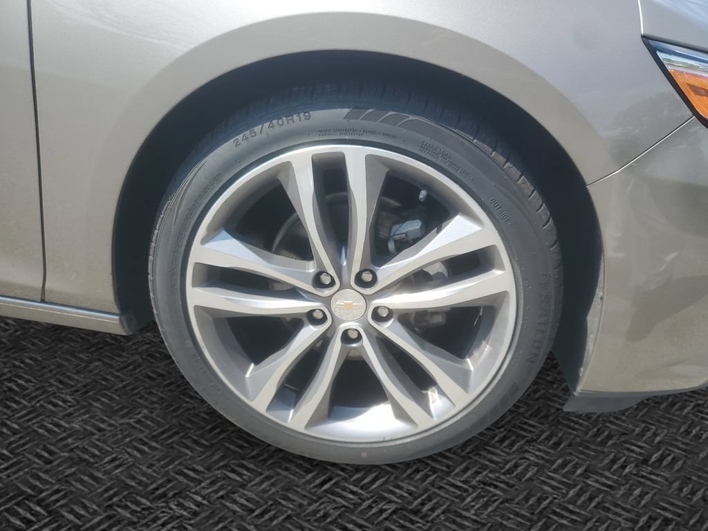 Used 2024 Chevrolet Malibu LT FWD image 11
