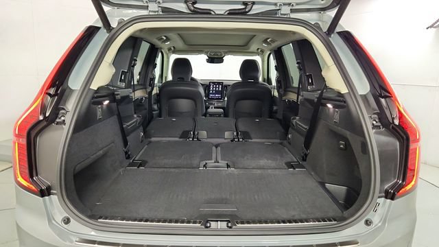 New 2026 Volvo XC90 B6 Plus w/ Protection Package Premier AWD/4WD image 42