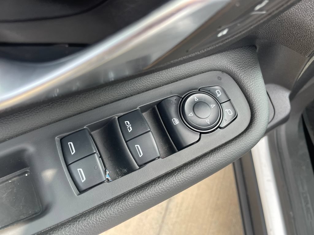Used 2024 GMC Terrain SLE w/ LPO, Floor Liner Package FWD image 22