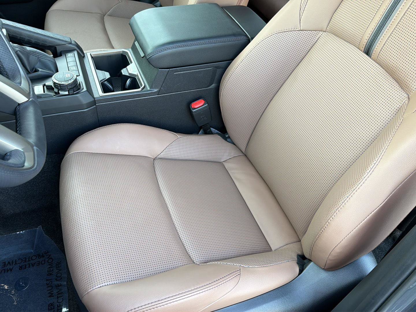 Used 2025 Toyota 4Runner Limited AWD/4WD image 30