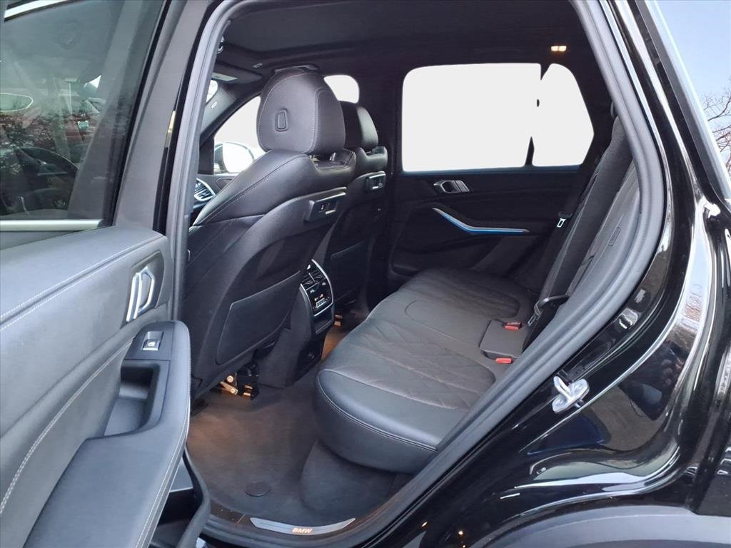 Used 2023 BMW X5 xDrive45e image 10