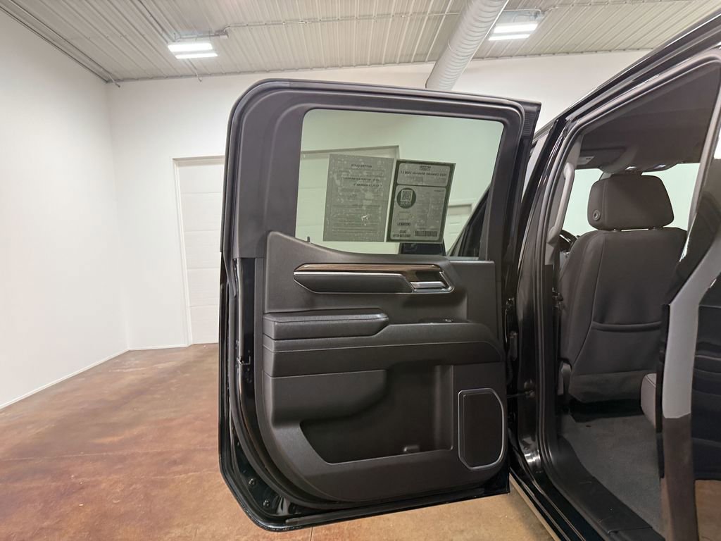 Used 2023 Chevrolet Silverado 1500 LT image 47