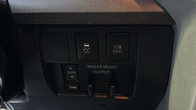 Used 2017 Toyota Tundra SR5 image 13