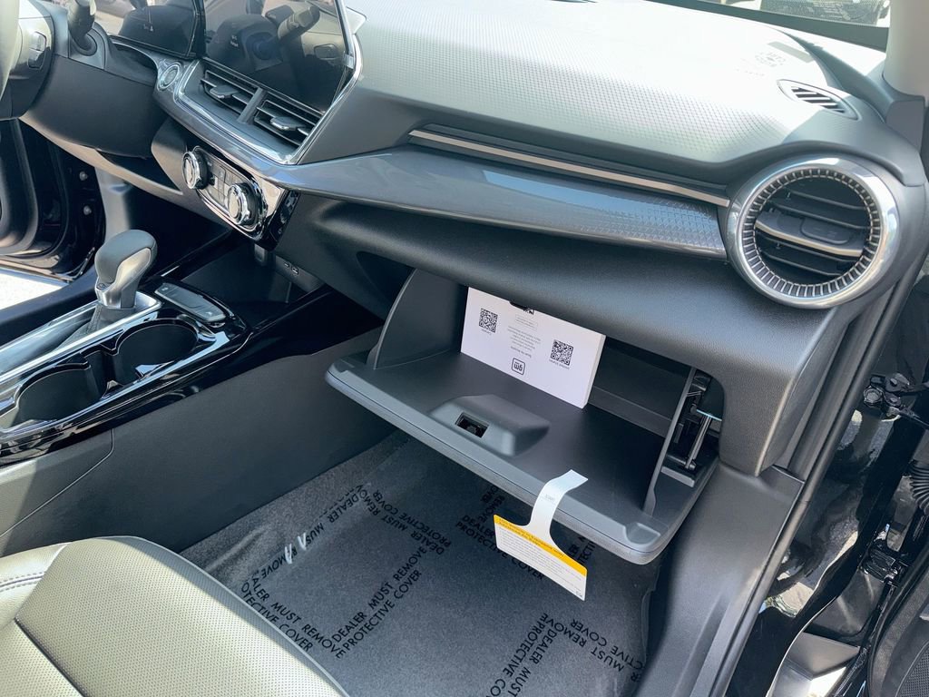 New 2026 Chevrolet Trax ACTIV FWD image 36