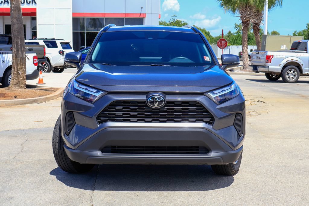 Used 2025 Toyota RAV4 XLE AWD/4WD image 25