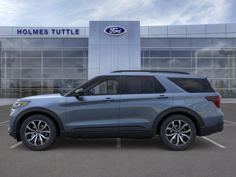New 2026 Ford Explorer ST-Line image 3