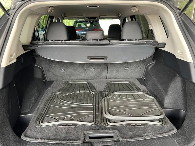 Used 2021 Nissan Rogue SV FWD image 13