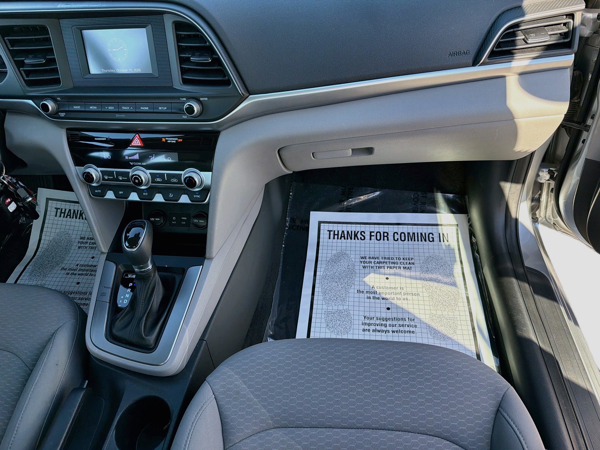 Used 2020 Hyundai Elantra SE FWD image 16