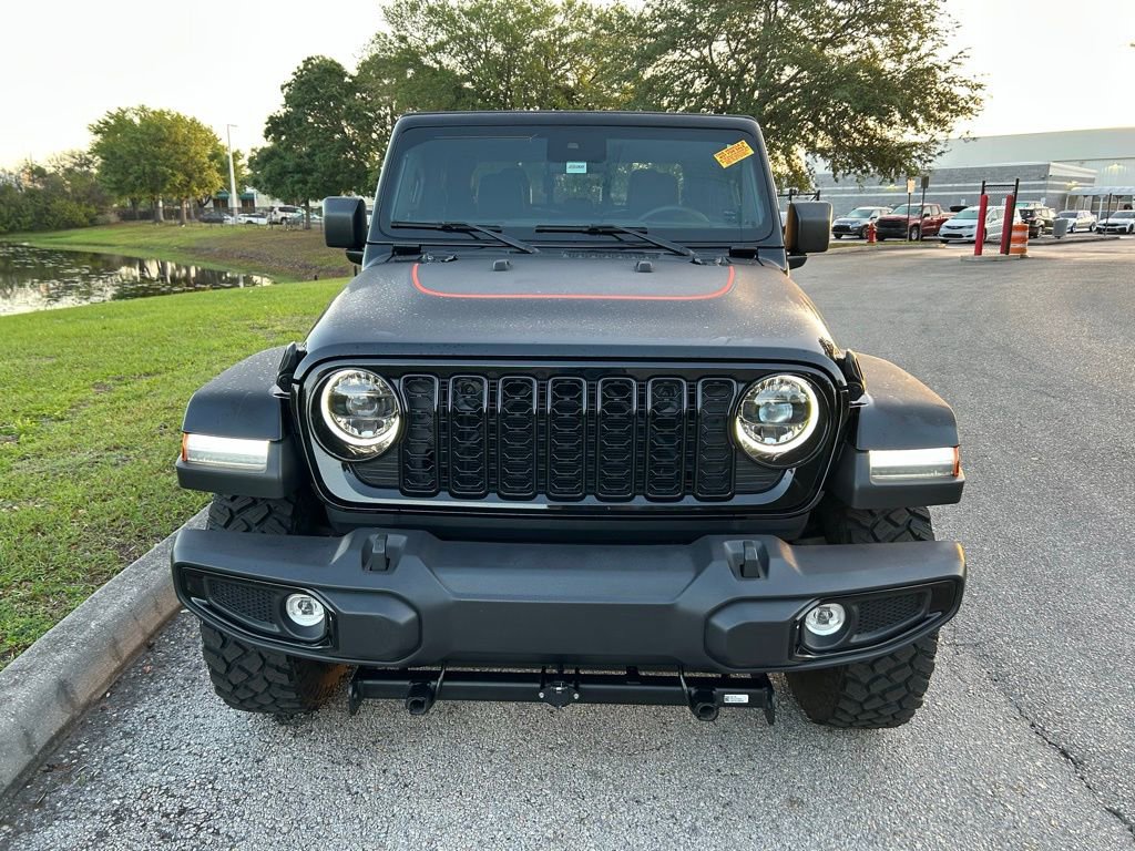 Used 2024 Jeep Gladiator Sport image 8