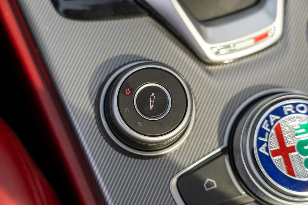 Used 2021 Alfa Romeo Stelvio Ti Sport image 27