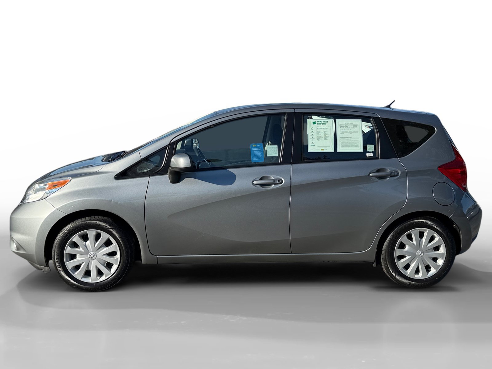Used 2014 Nissan Versa Note SV FWD image 2