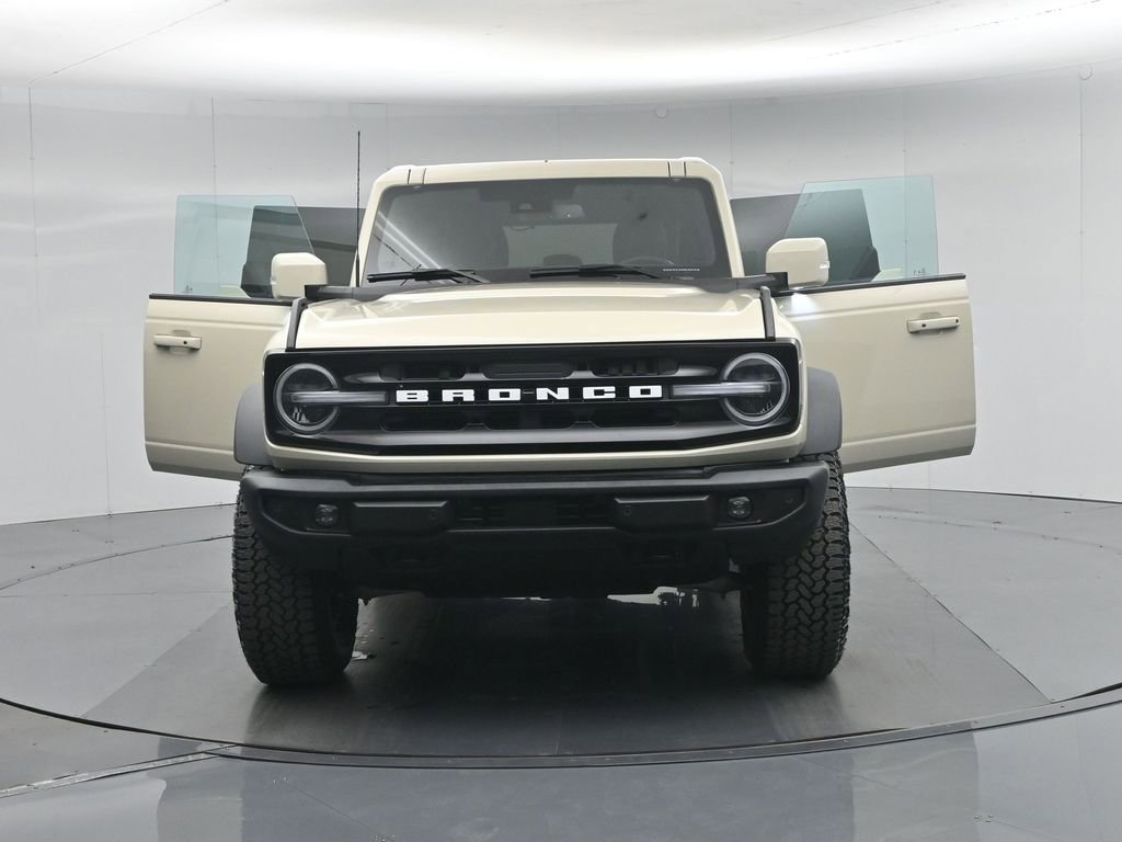 Certified 2025 Ford Bronco Outer Banks w/ Sasquatch Package AWD/4WD image 34