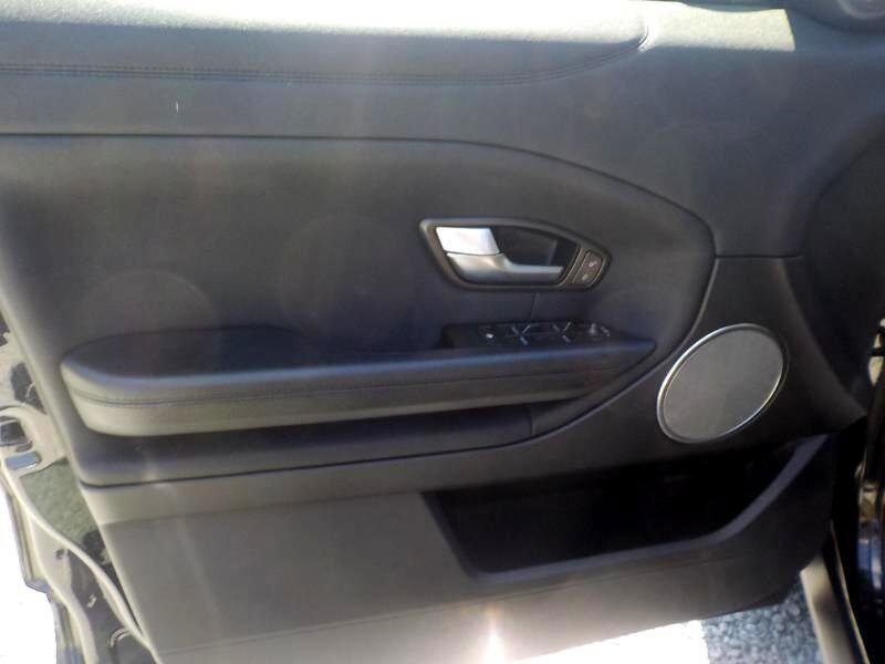 Used 2017 Land Rover Range Rover Evoque SE image 9