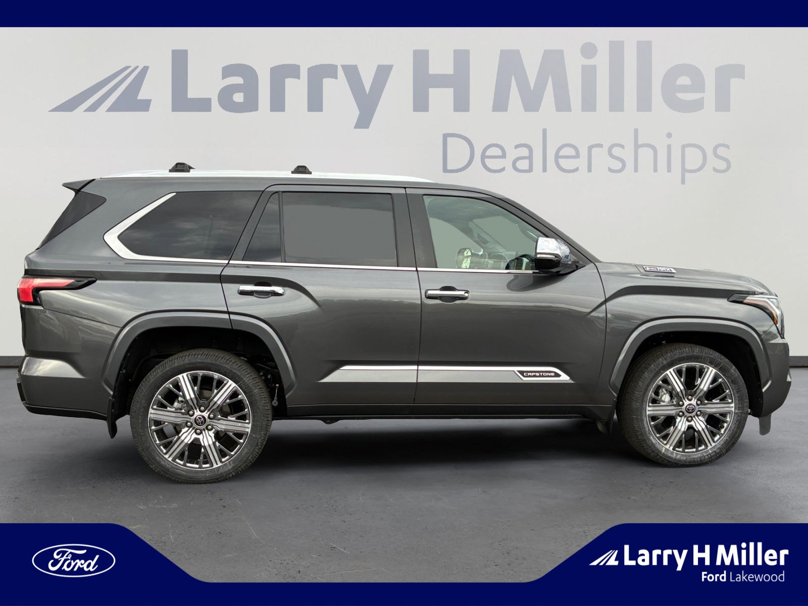 Used 2024 Toyota Sequoia Capstone image 6