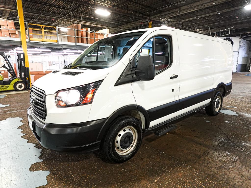 Used 2019 Ford Transit 250 130 Low Roof image 3
