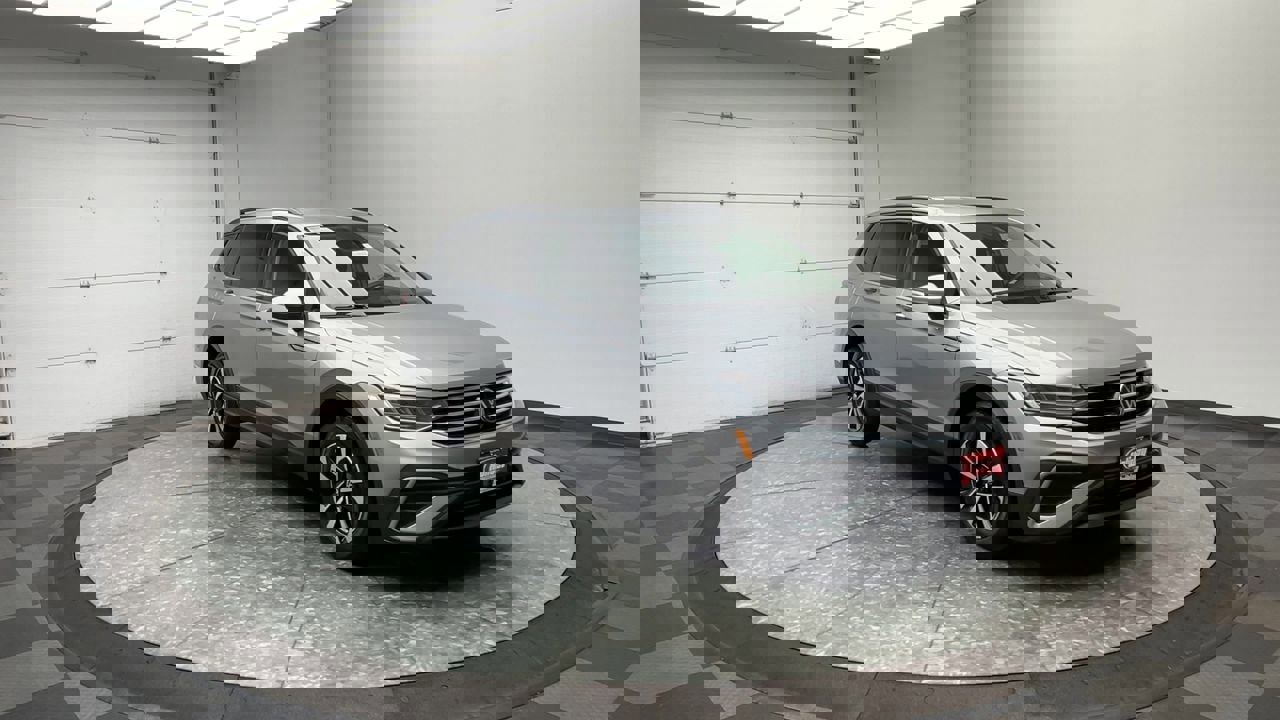 Used 2024 Volkswagen Tiguan S image 26