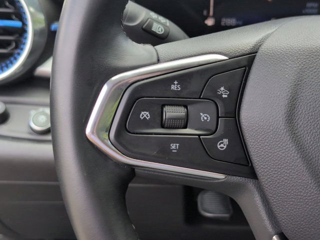 Used 2025 Chevrolet Trax LT w/ LT Convenience Package FWD image 20