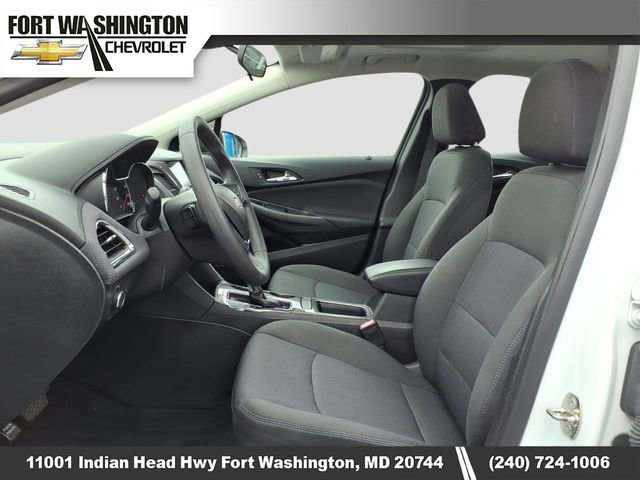 Used 2018 Chevrolet Cruze LT w/ Sun And Sound Package image 8