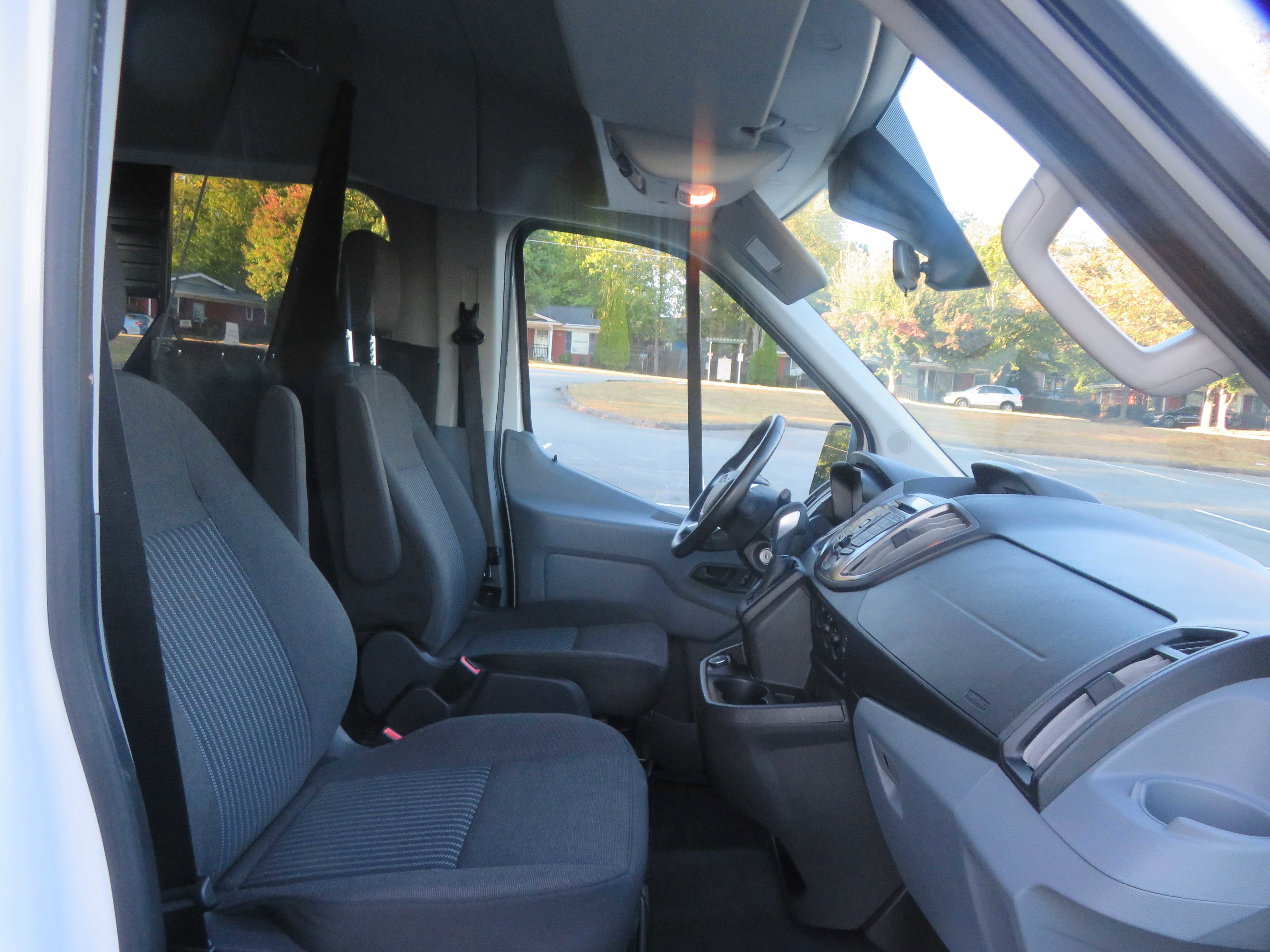 Used 2018 Ford Transit 150 XLT image 34
