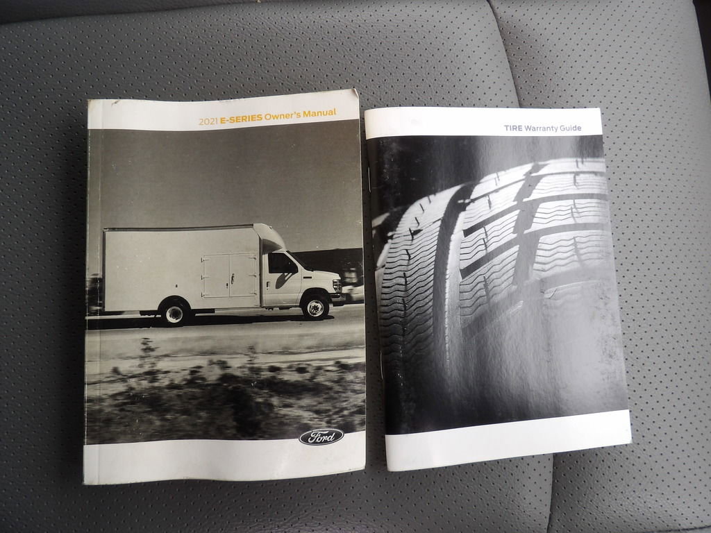 Used 2021 Ford E-350 and Econoline 350 Super Duty RWD image 26
