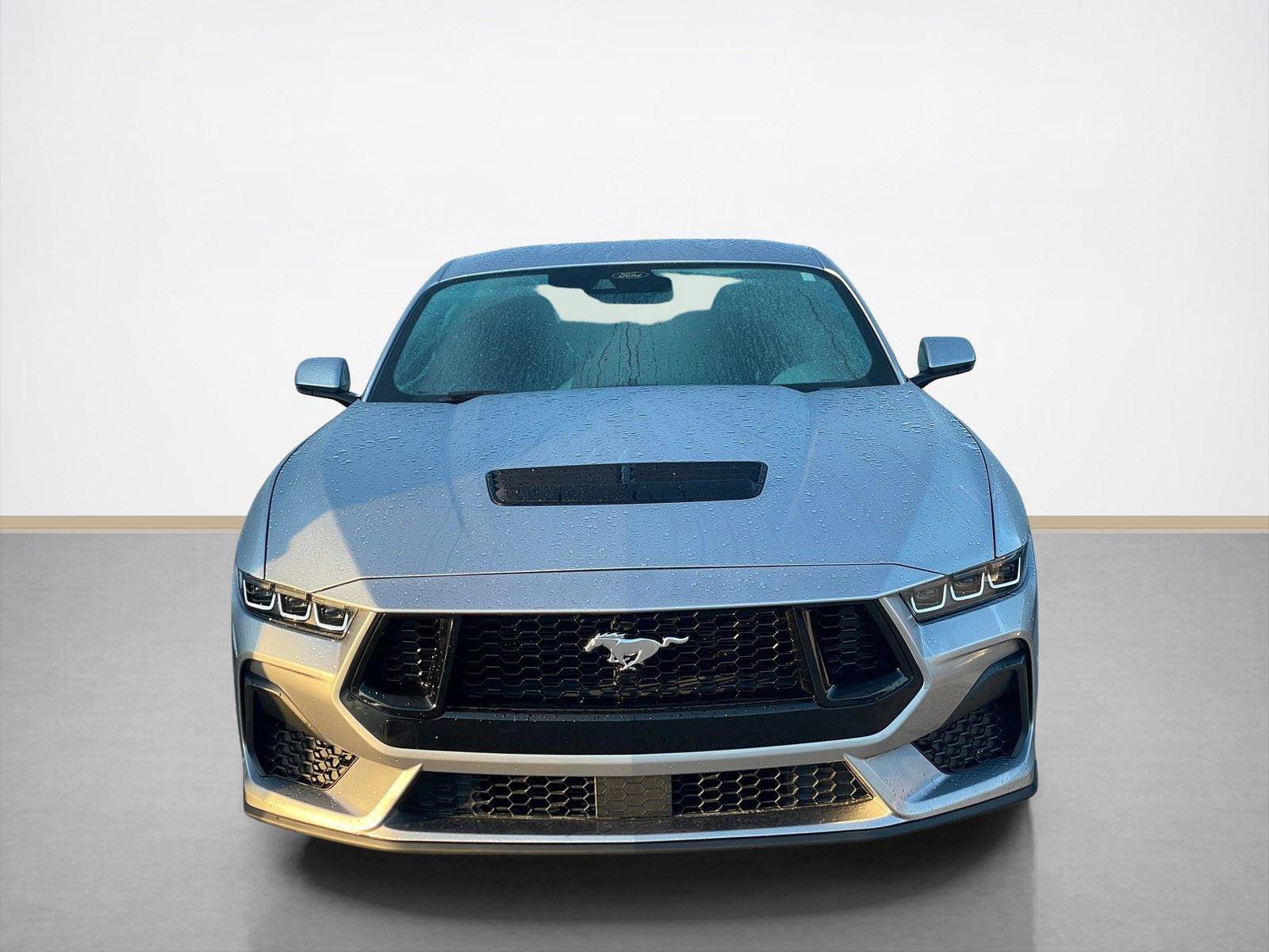 Used 2024 Ford Mustang GT Premium RWD image 2