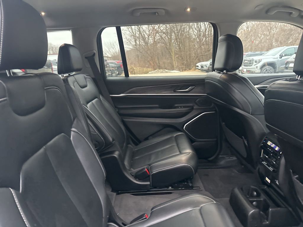 Used 2021 Jeep Grand Cherokee L Limited w/ Trailer Tow Group (B) image 12