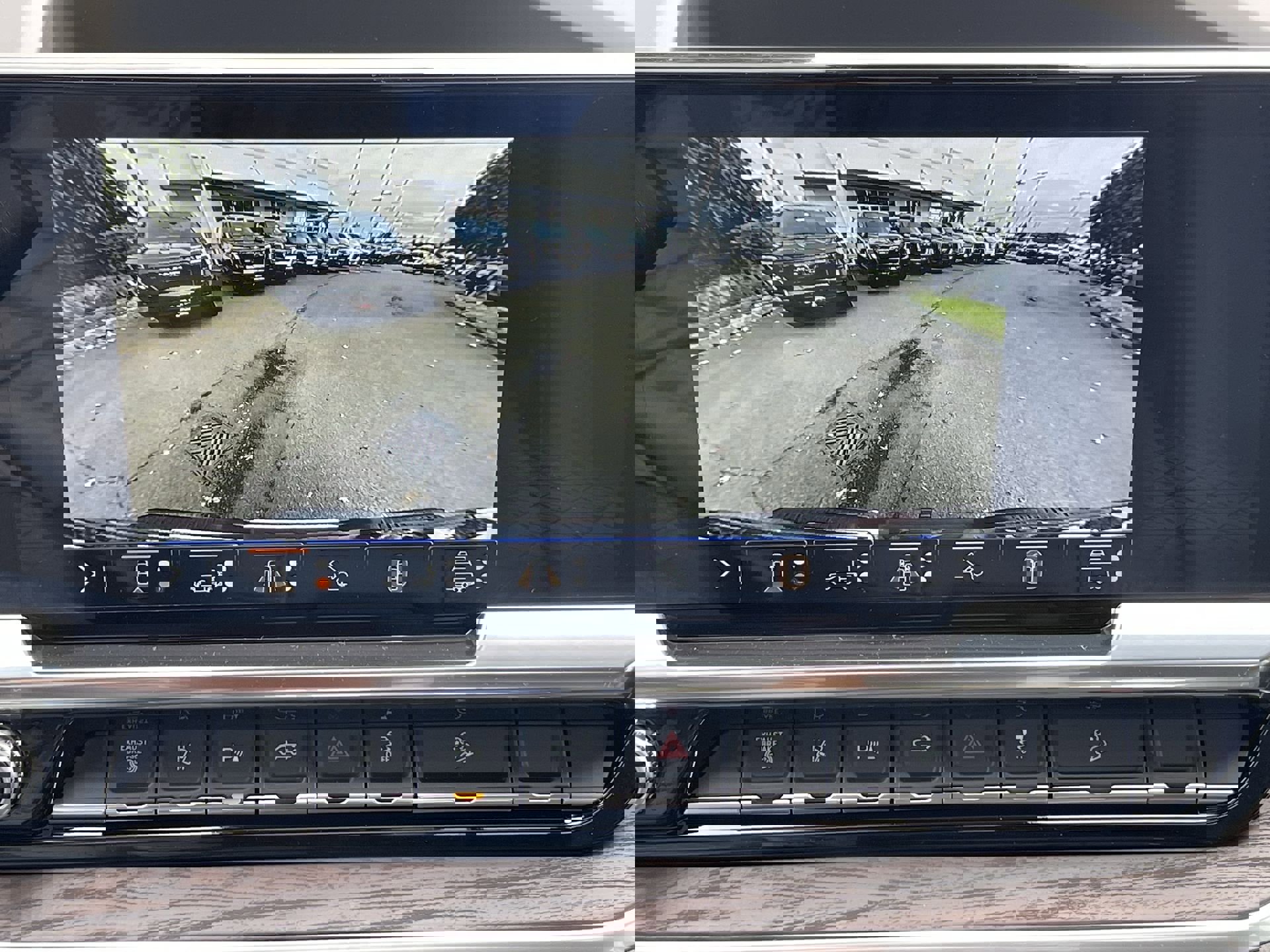 New 2026 GMC Sierra 3500 SLT w/ SLT Premium Package image 50