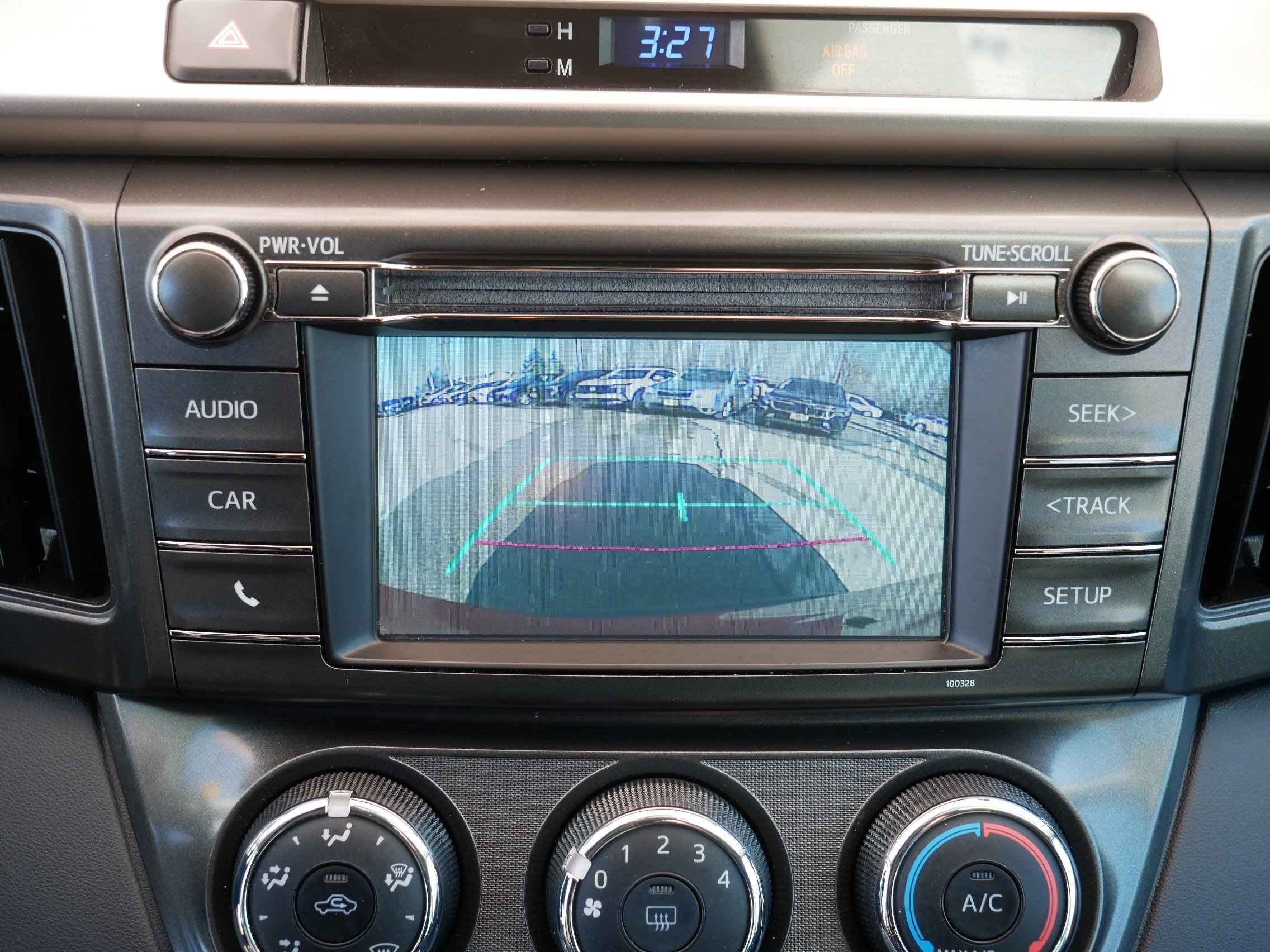 Used 2015 Toyota RAV4 LE image 24