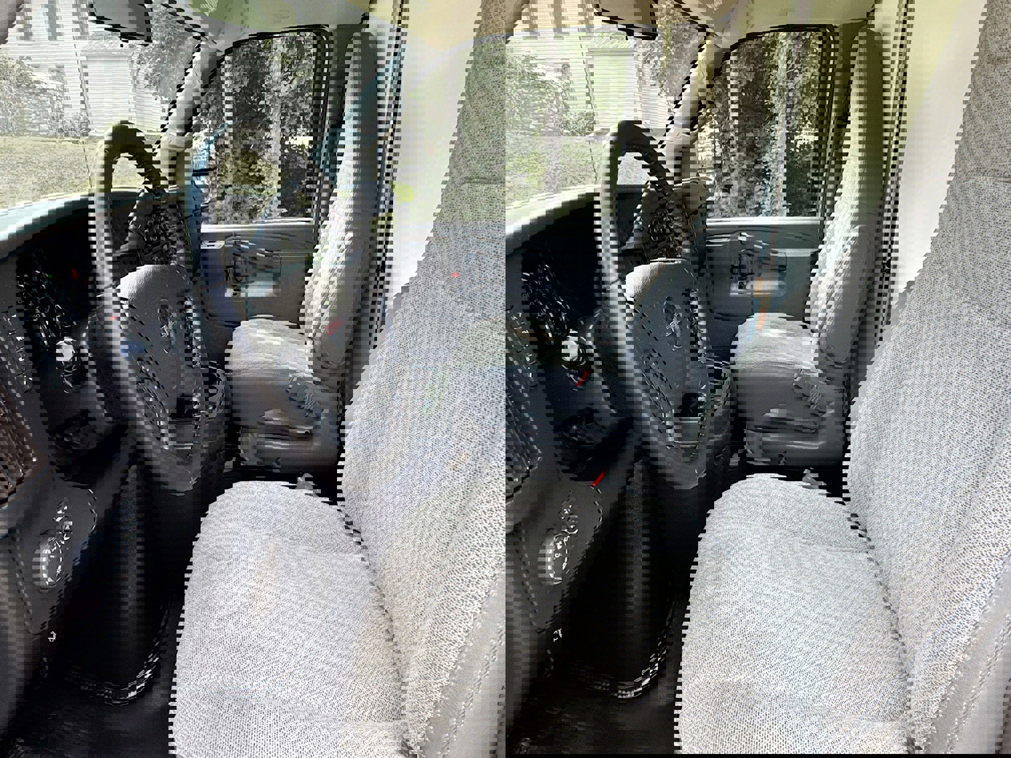 Used 2022 GMC Savana 3500 w/ Power Convenience Package image 17