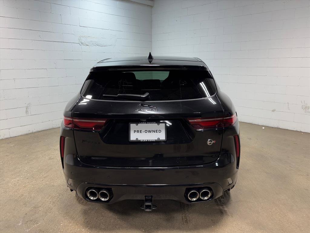 Used 2023 Jaguar F-PACE SVR image 8