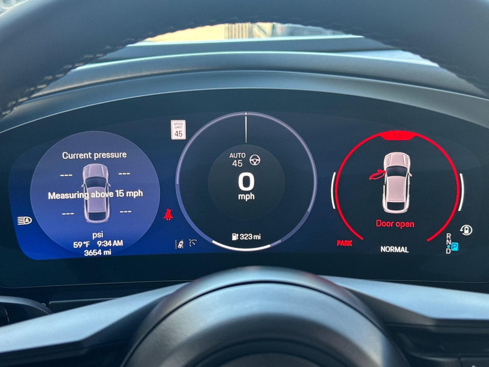 Used 2025 Porsche Macan Electric image 31