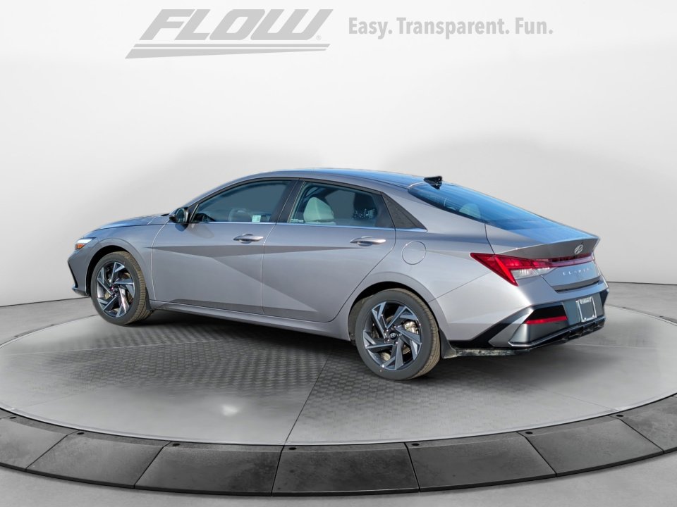 Certified 2025 Hyundai Elantra Limited image 5