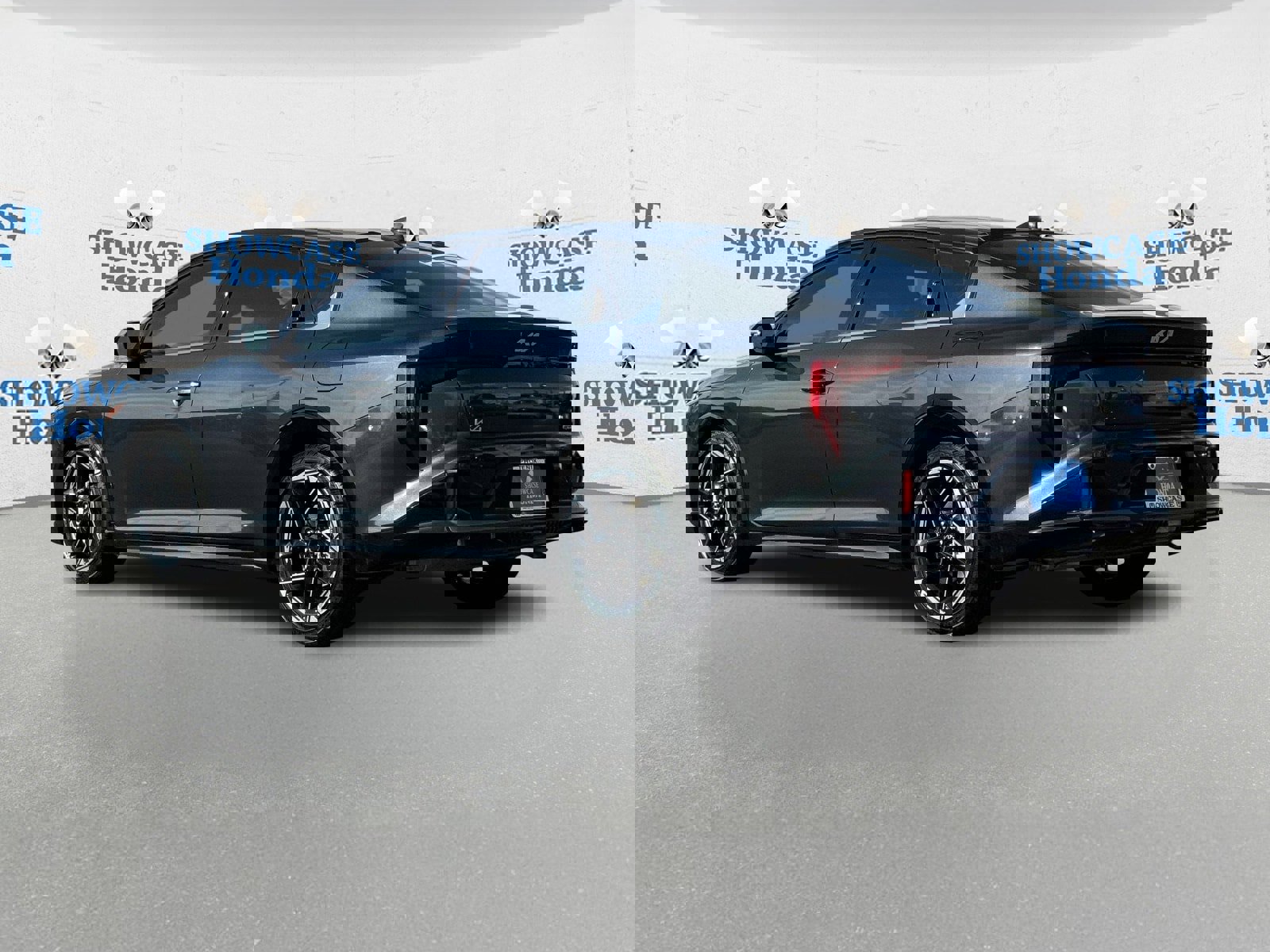 Used 2025 Kia K4 GT-Line w/ GT-Line Premium Package image 5