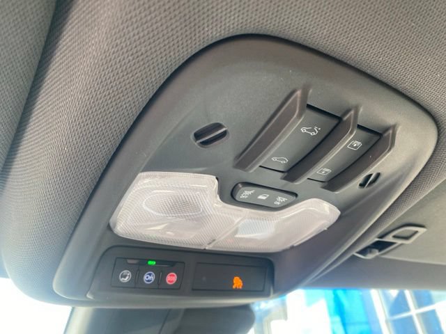 Used 2023 Chevrolet TrailBlazer ACTIV w/ Sun and Liftgate Package AWD/4WD image 19