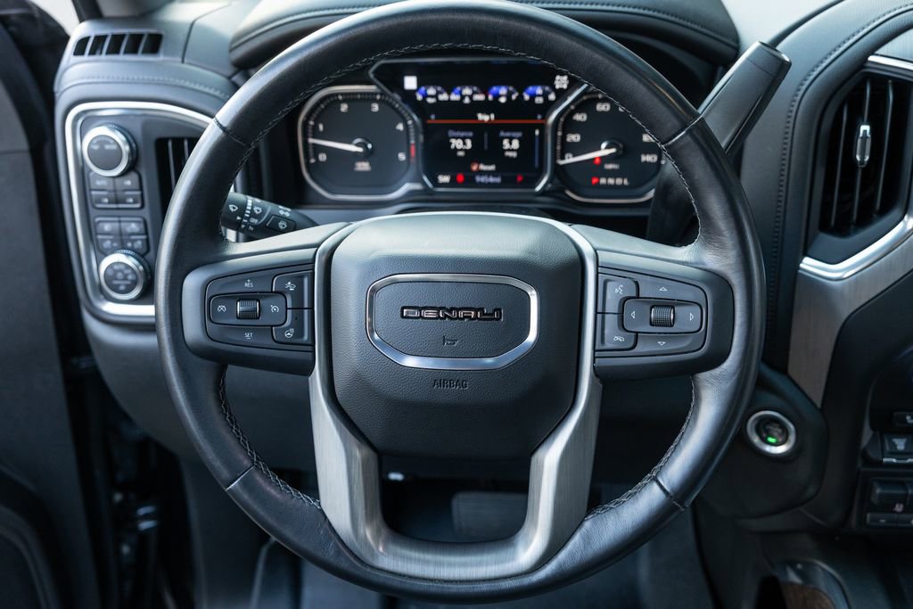 Used 2022 GMC Sierra 2500 Denali w/ Denali Black Diamond Edition image 14
