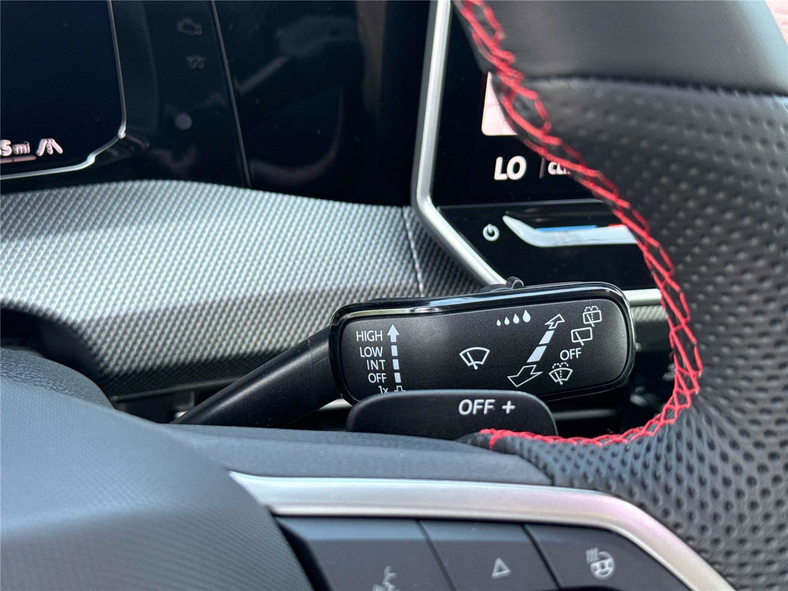 New 2026 Volkswagen GTI SE FWD image 18