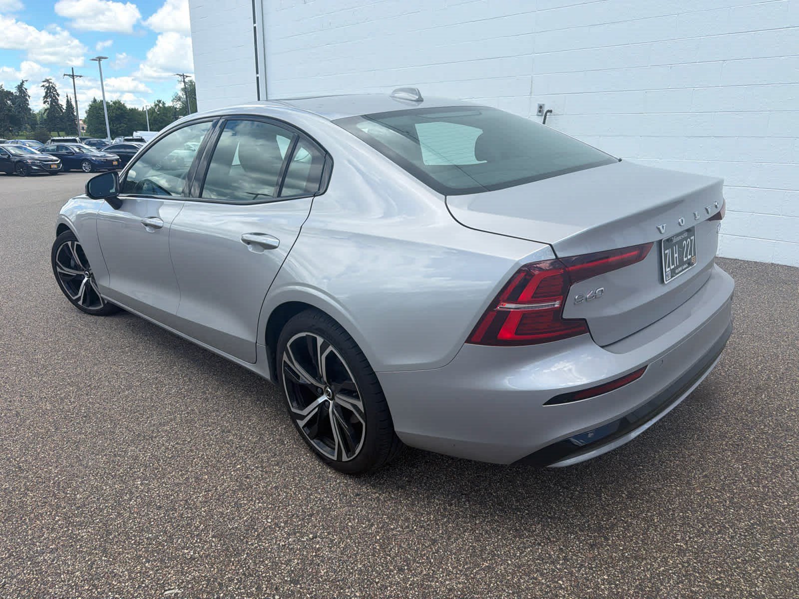 Used 2024 Volvo S60 B5 Core AWD/4WD video 2