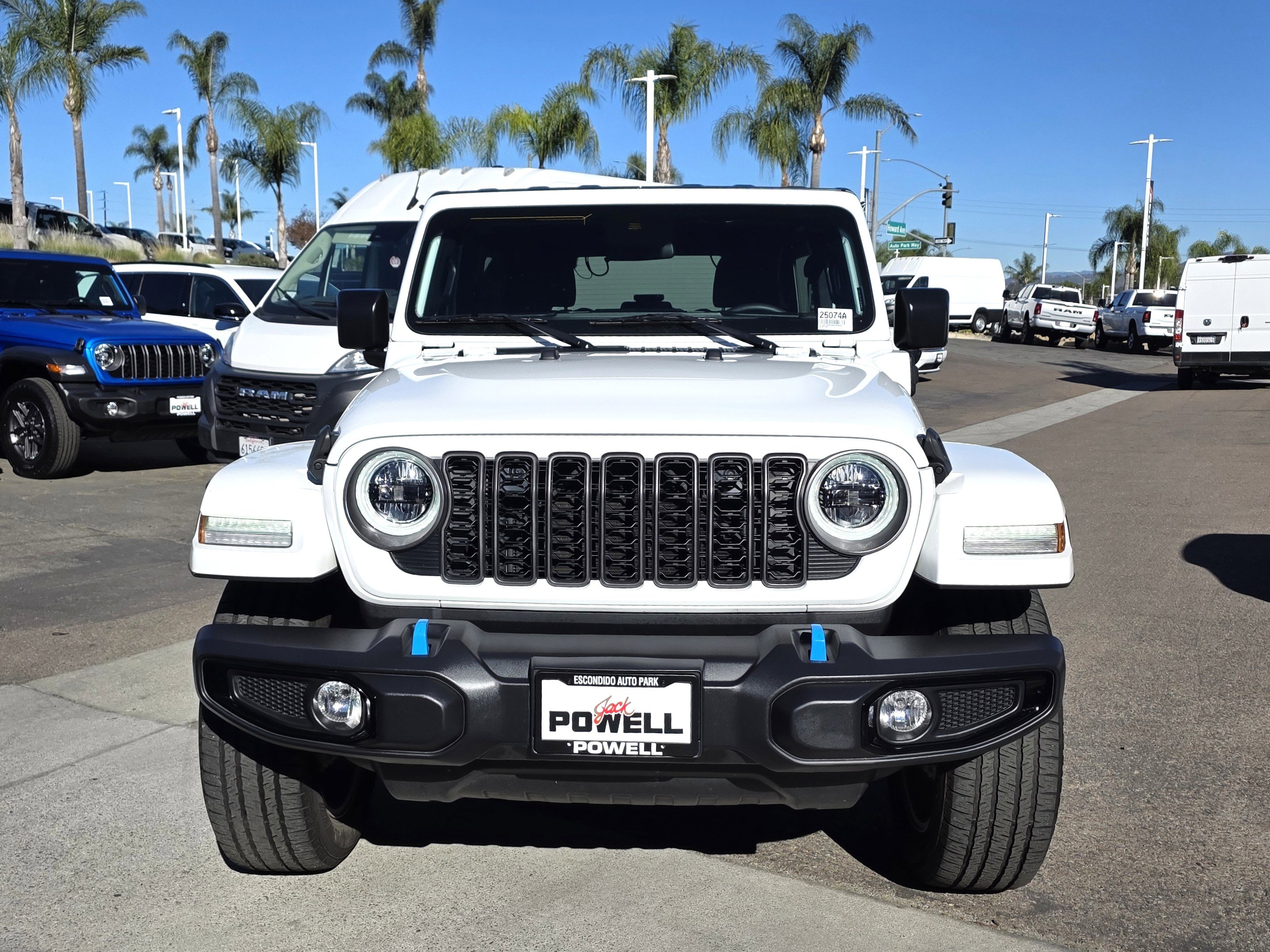 Used 2024 Jeep Wrangler Sport S image 7