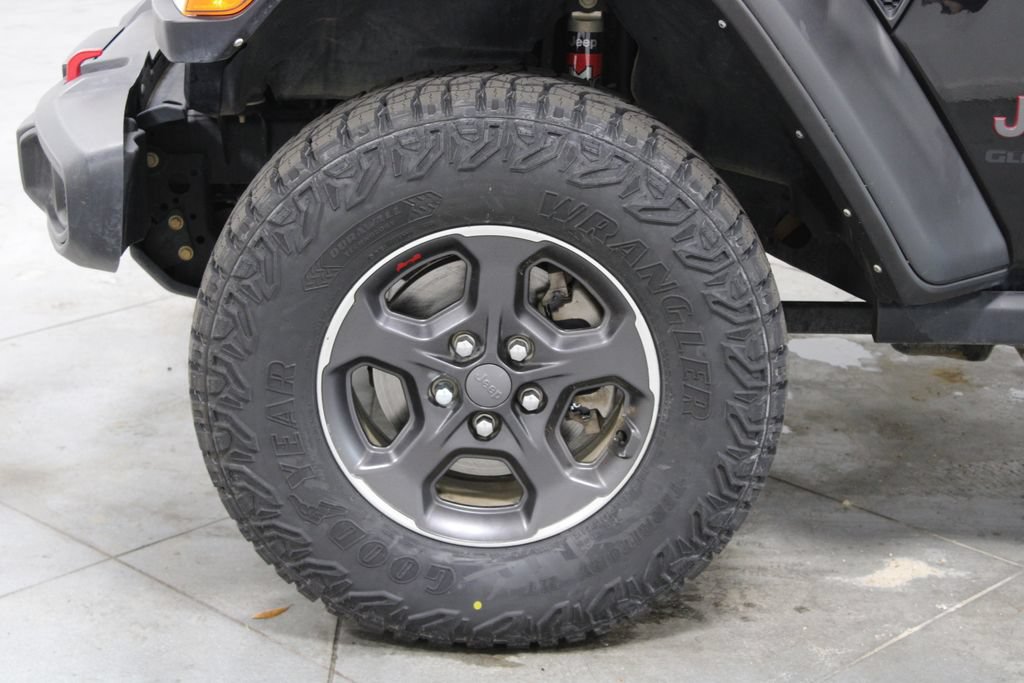 Used 2022 Jeep Gladiator Rubicon w/ Cold Weather Group AWD/4WD image 18