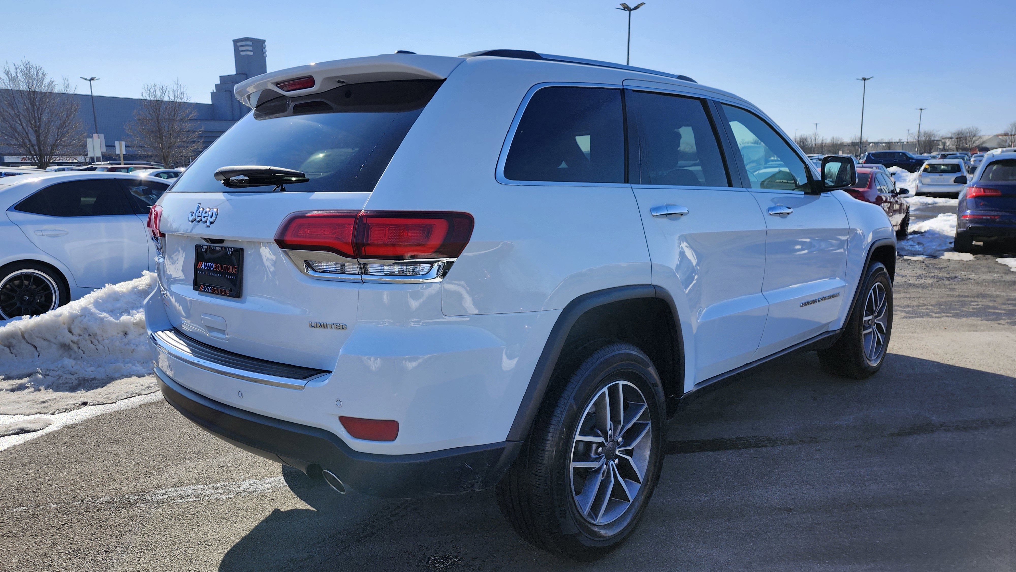 Used 2022 Jeep Grand Cherokee Limited image 19