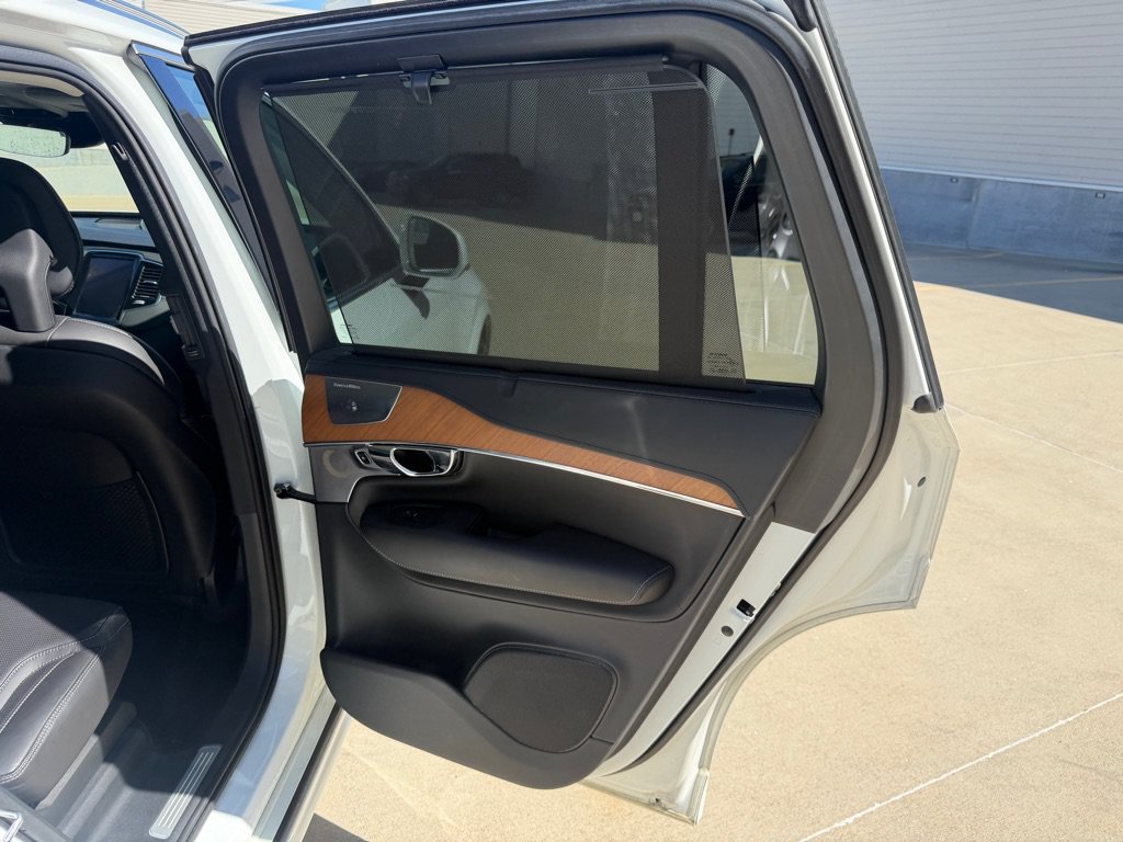 Used 2016 Volvo XC90 T6 Inscription w/ Vision Package AWD/4WD image 26